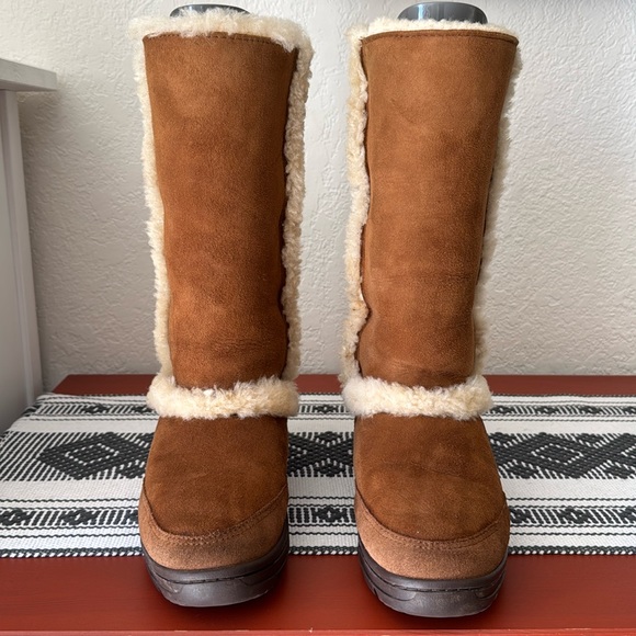 Ugg Women's Sunburst Tall Shearling Boots - Picture 1 of 7
